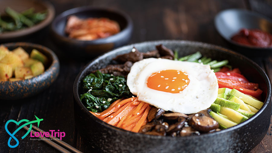 Những Món Ăn Nhất Định Phải Thử Khi Du Lịch Hàn Quốc